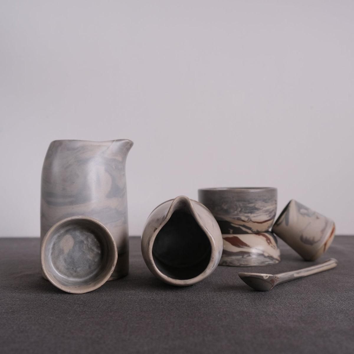 Medium Pitcher Satin